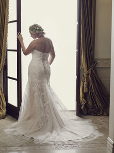 Casablanca Bridal Wedding Gown Lotus 2242