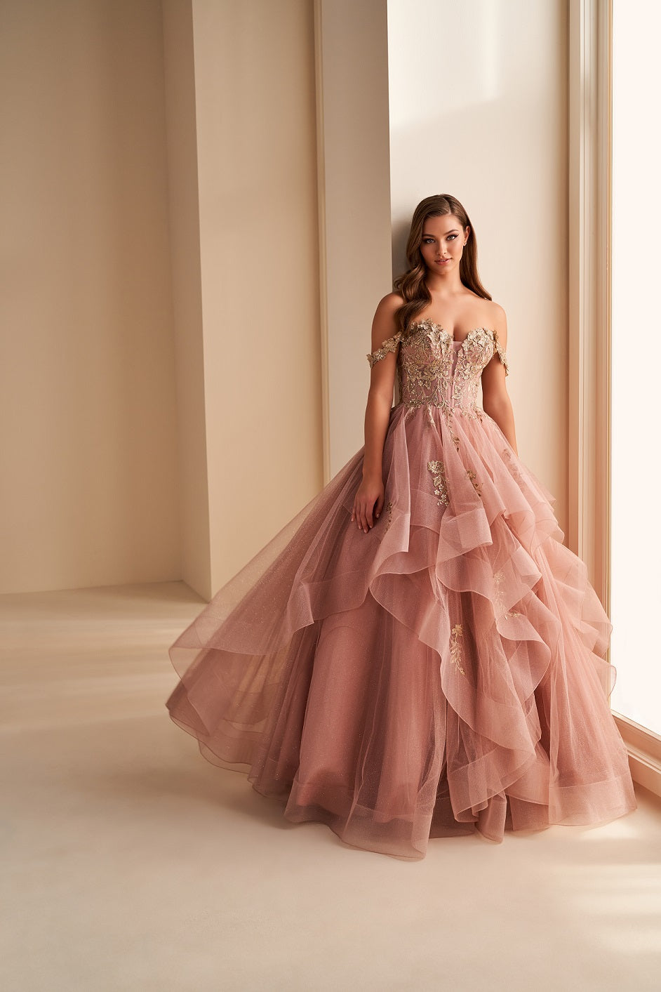 Ellie Wilde Gown EW35084