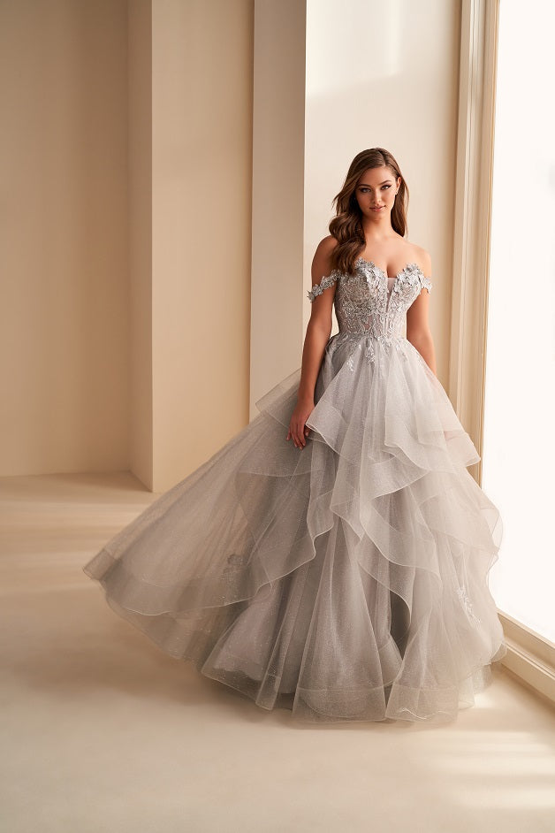 Ellie Wilde Gown EW35084