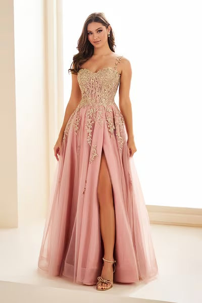Ellie Wilde Gown EW36083