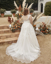 Load image into Gallery viewer, Casablanca Bridal Beloved Wedding Gown Mika BL351
