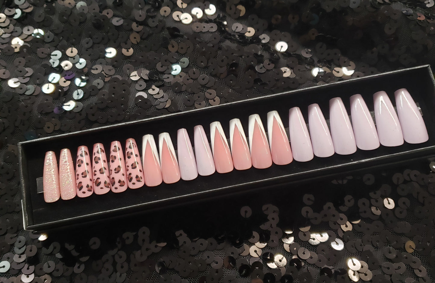Mandy Press On Nail Set