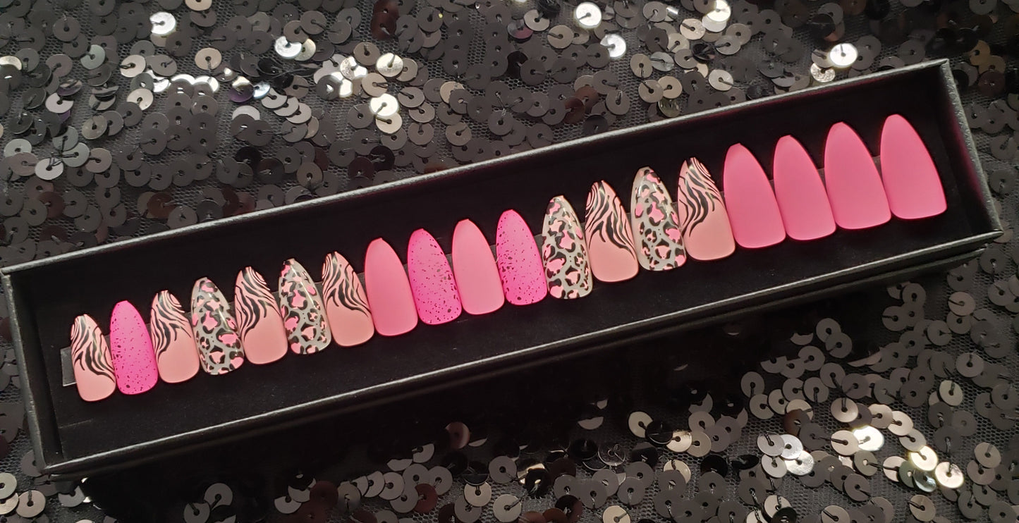 Jennifer Press On Nail Set