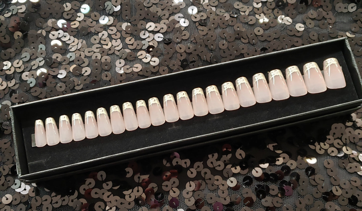 Joli Press On Nail Set