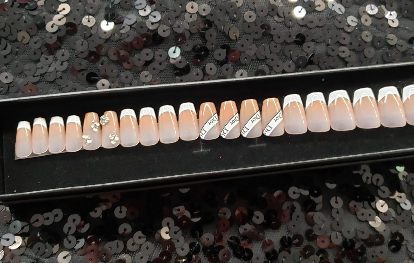 Dior Press On Nail Set