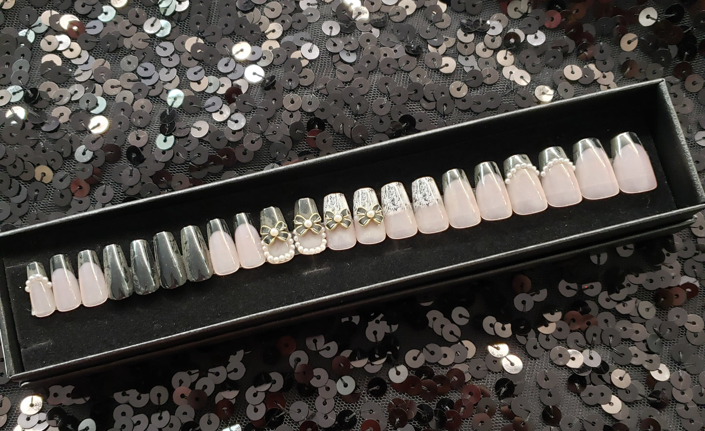 Maggie Press On Nail Set