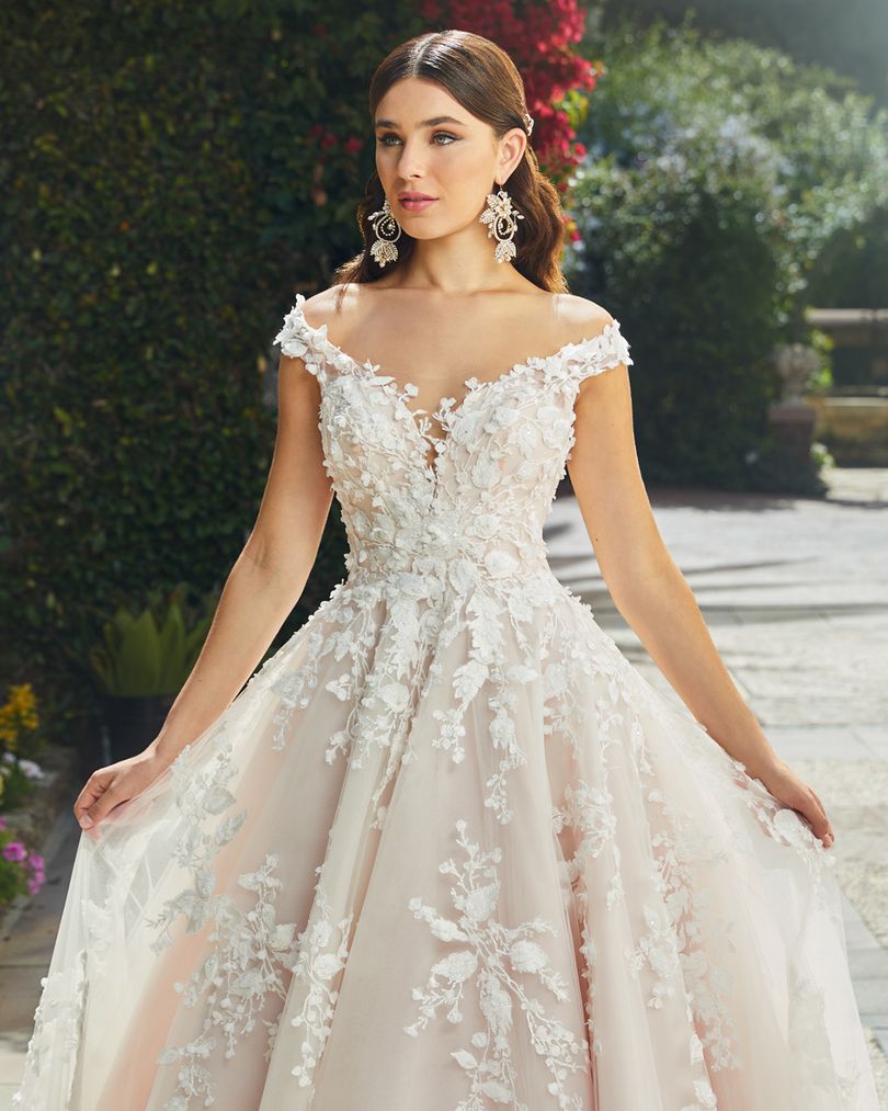 Casablanca Bridal Wedding Gown 2406 Evelina