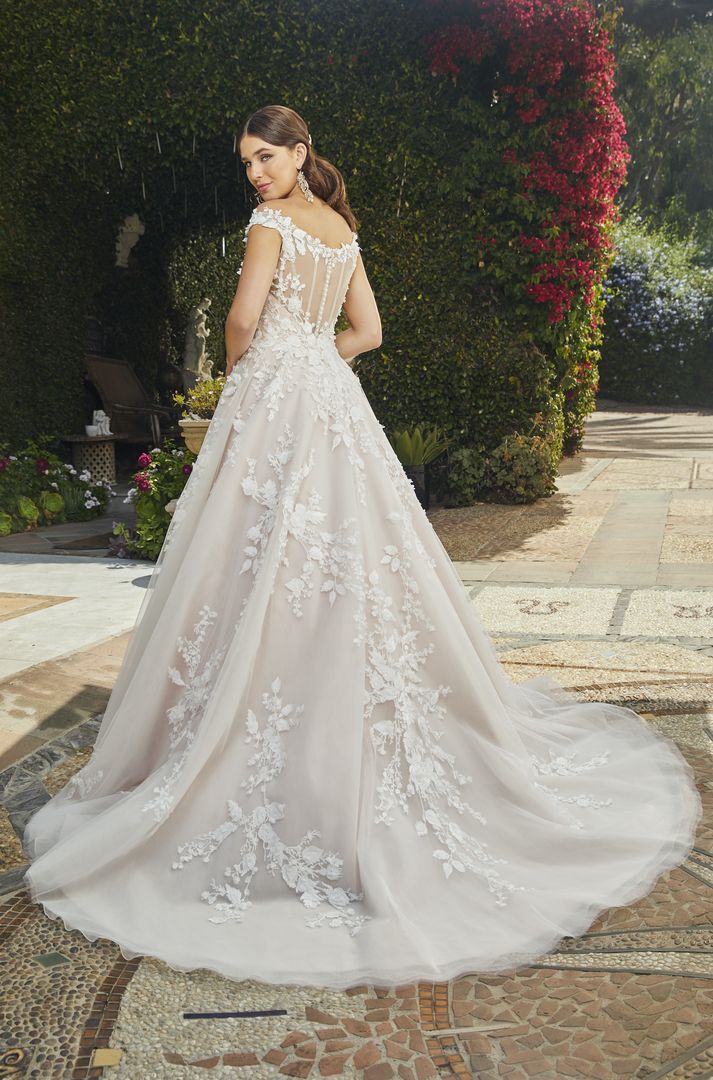 Casablanca Bridal Wedding Gown 2406 Evelina