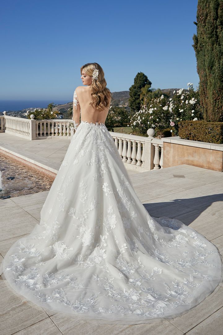 Casablanca Bridal Wedding Gown 2459 Sasha