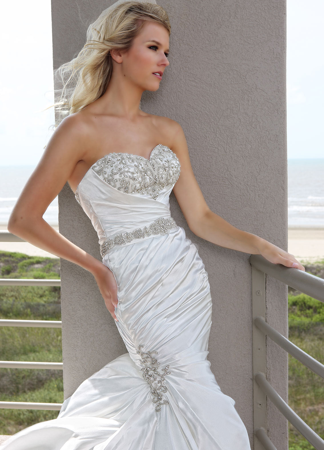 Da Vinci Bridal Wedding Dress 50239