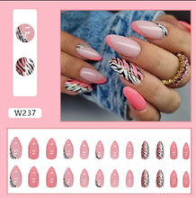 Load image into Gallery viewer, Pink Zebra Press On Nail Set