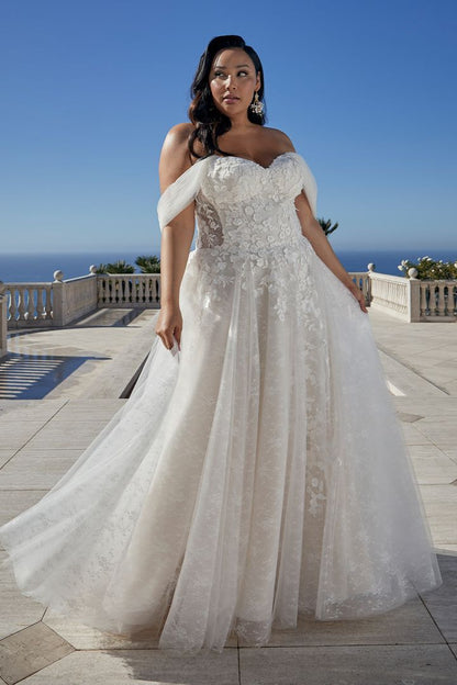 Casablanca Bridal Wedding Gown 2455 Mae