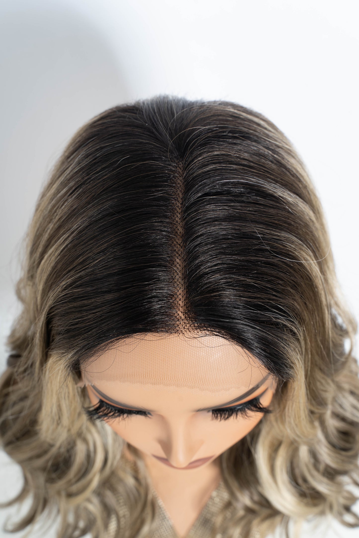 Ava – Mocha Melt | 18" Wavy Lace Front Wig