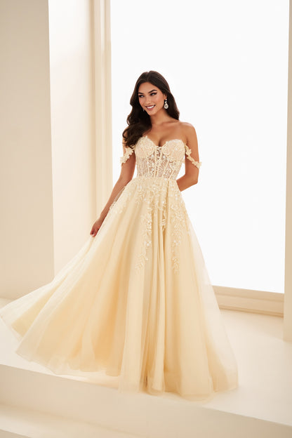 Ellie Wilde Gown EW35101