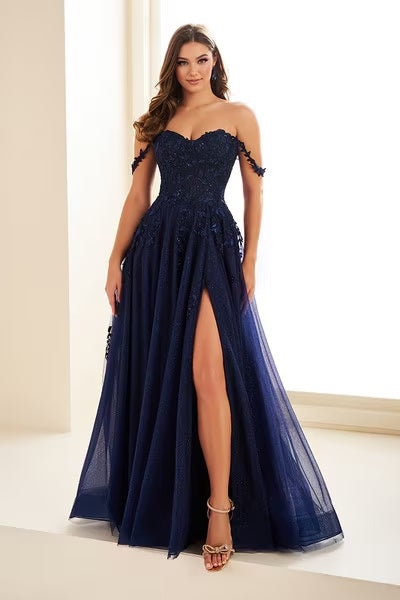 Ellie Wilde Gown EW36083