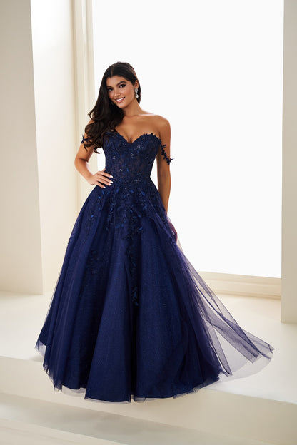 Ellie Wilde Gown EW37028