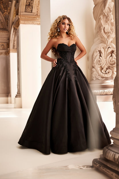 Ellie Wilde Gown EW37082