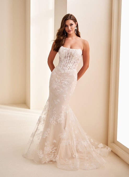 Ellie Wilde Gown EW37083