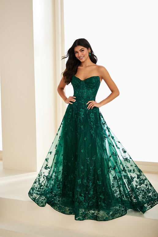 Ellie Wilde Gown EW37225