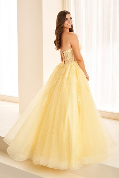 Ellie Wilde Gown EW38018