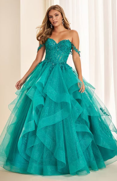 Ellie Wilde Gown EW38220