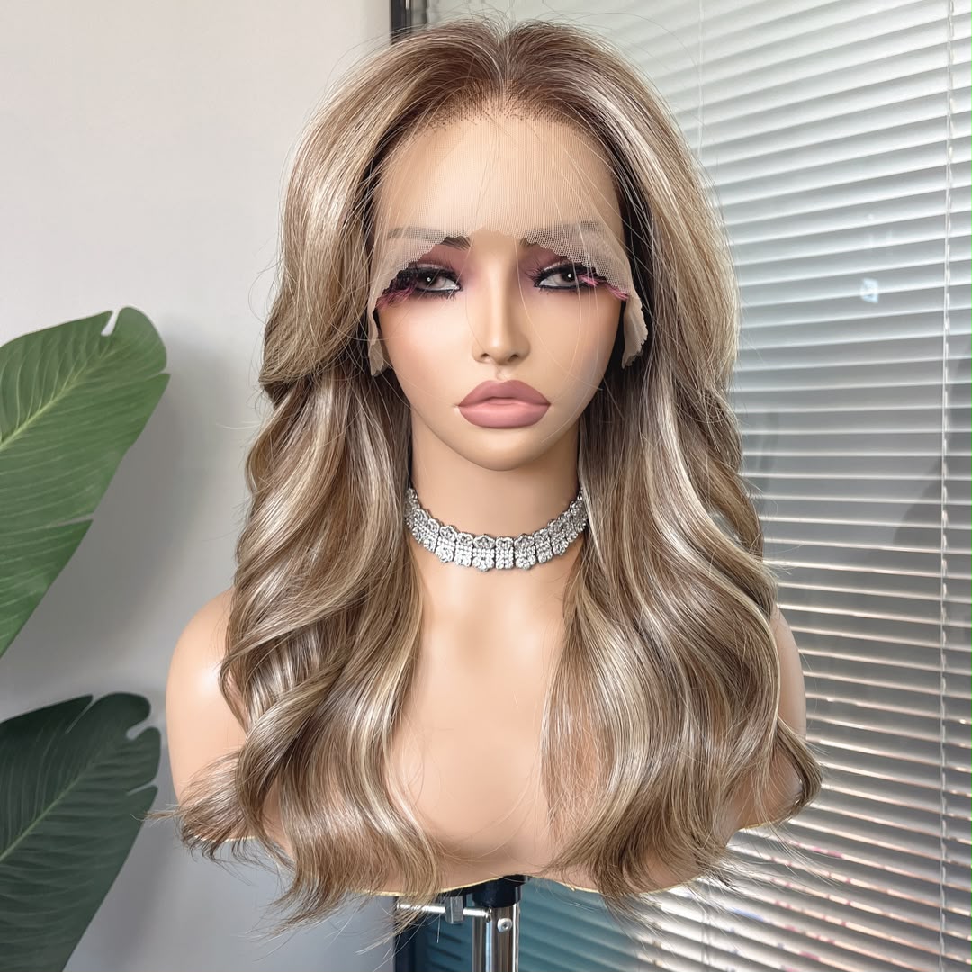 Mariah in Champagne Praline| 20"  Wavy Lace Front Wig