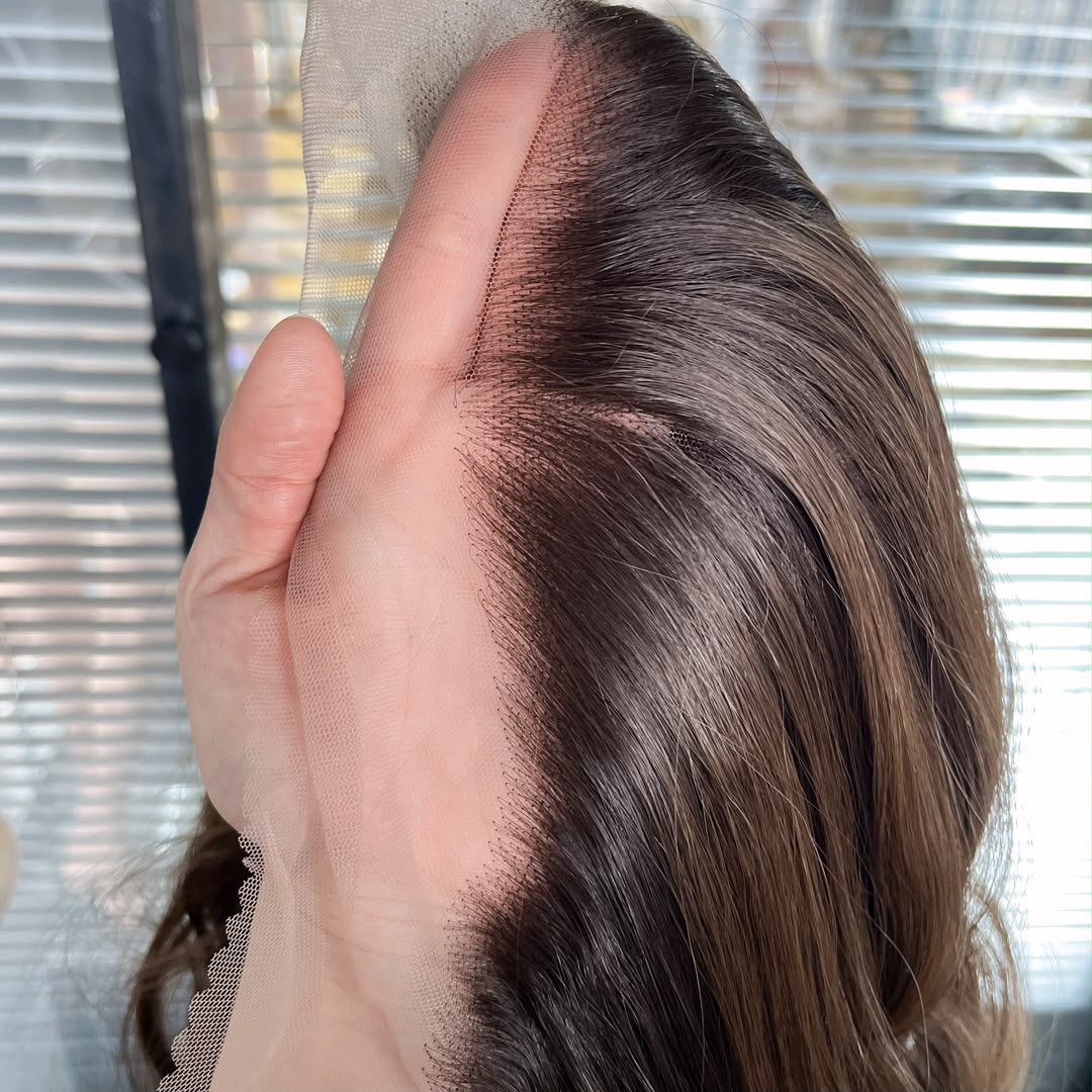 Miley in Hazelnut Glow | 26" Wavy Lace Front Wig