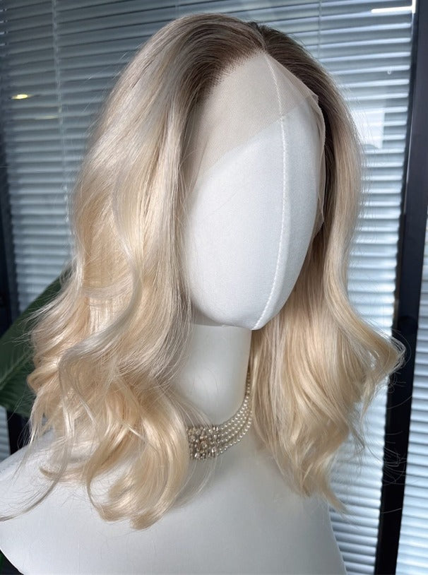 Oaklynn in Vanilla Cashmere | 16" Loose Curl Lace Front Wig