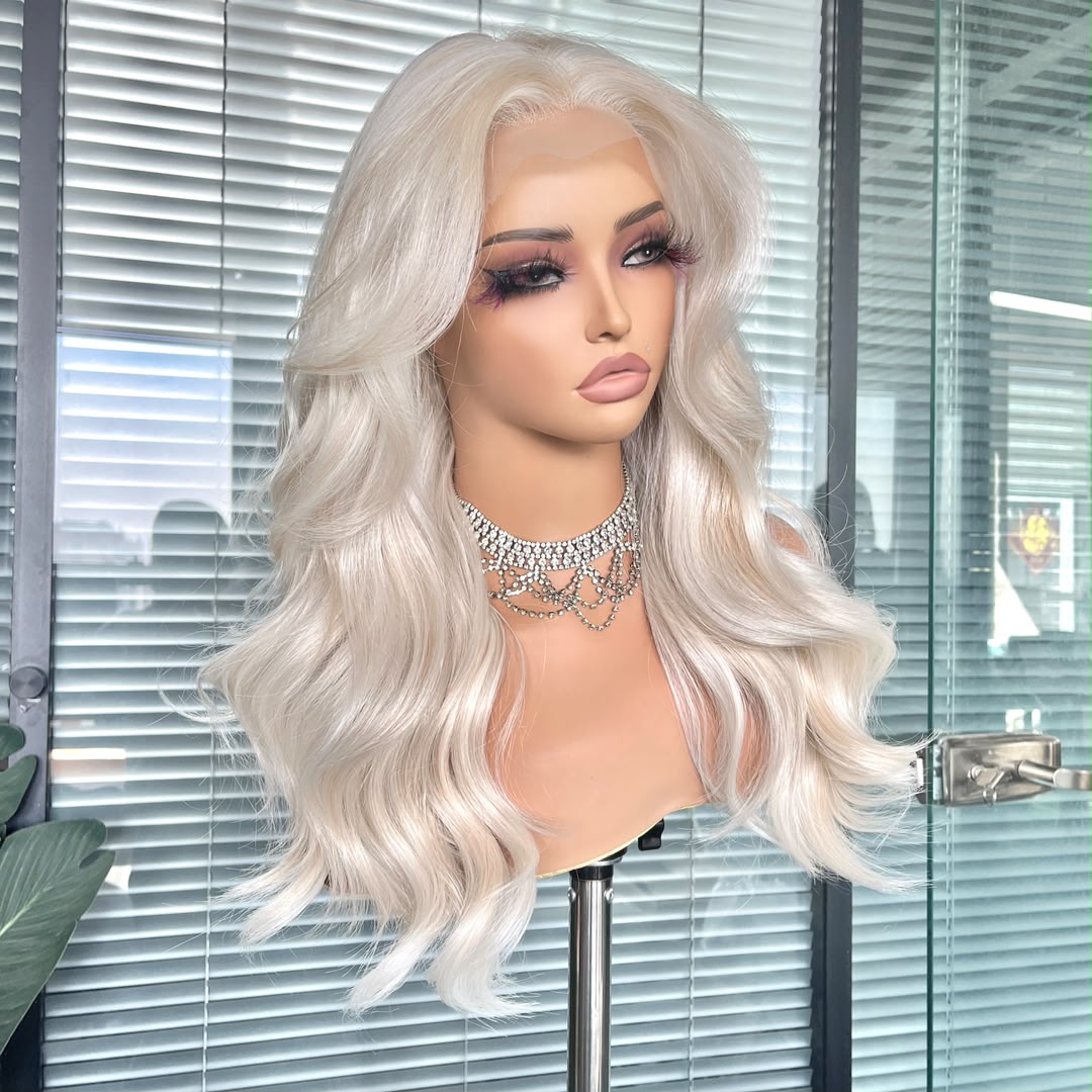 Bunny in Blonde Bombshell | 22" Loose Wave Lace Front Wig