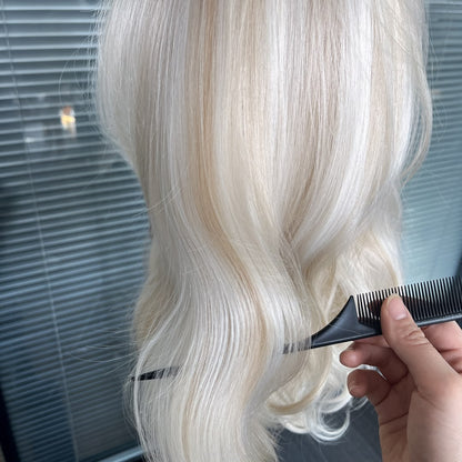 Bunny in Blonde Bombshell | 22" Loose Wave Lace Front Wig