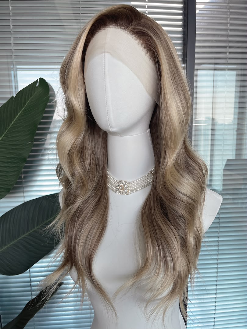 Mila in Caramel Swirl | 24" Wavy Lace Front Wig