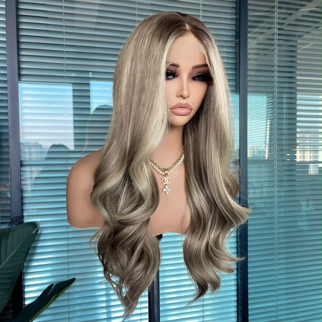 Erin in Toasted Pecan | 24" Wavy Lace Front Wig