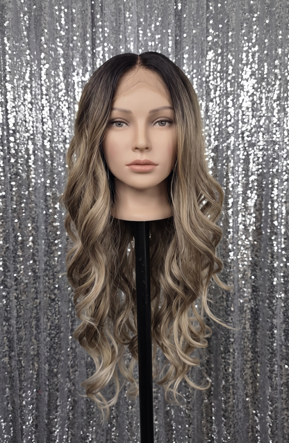 Aspen in Desert Sand | 26" Ombre Wavy Lace Front Wig