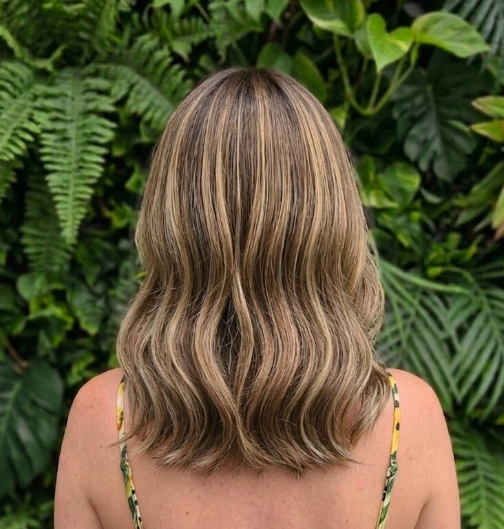 Chloe in Root Beer Float | 14" Brown/Blonde Mix Wavy Lace Front Wig