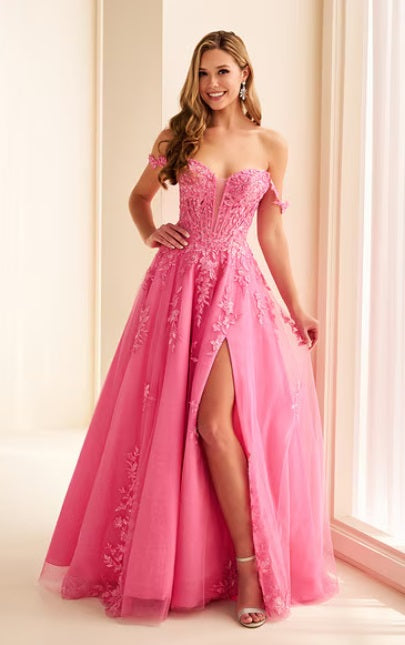 Ellie Wilde Gown EW38205