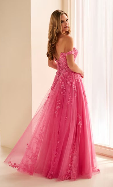 Ellie Wilde Gown EW38205