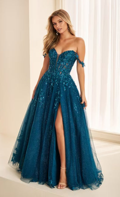 Ellie Wilde Gown EW38205