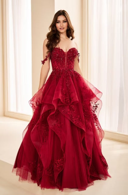 Ellie Wilde Gown EW38211