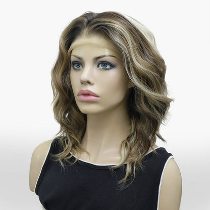 Luna in Iced Mochaccino | 16" Wavy Bob Wig
