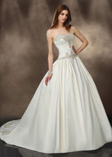 Load image into Gallery viewer, Impression Bridal Wedding Gown 10202