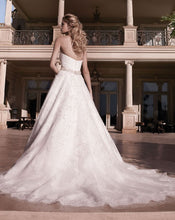 Load image into Gallery viewer, Casablanca Bridal Wedding Gown 2136