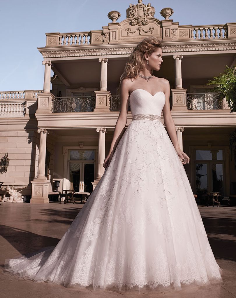 Casablanca Bridal Wedding Gown 2136