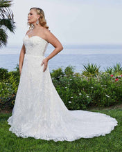 Load image into Gallery viewer, Casablanca Bridal Wedding Gown 2414 Reagan
