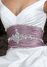 Load image into Gallery viewer, Impression Bridal Wedding Gown 2981