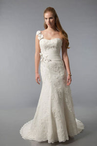 Alfred Sung Bridal Wedding Gown 6889