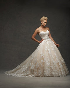 Bonny Bridal Wedding Gown 8507