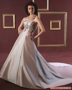 Bonny Bridal Wedding Gown 8620