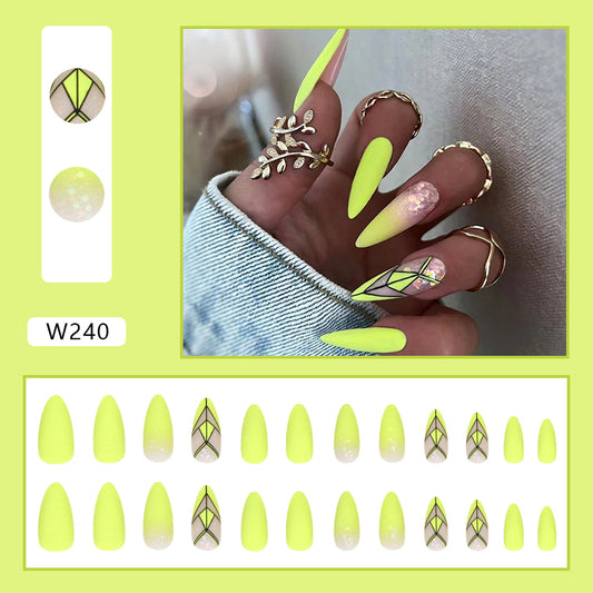 Nina Press On Nail Set