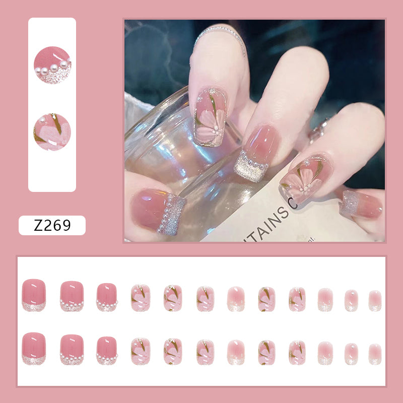 Penelope Press On Nail Set