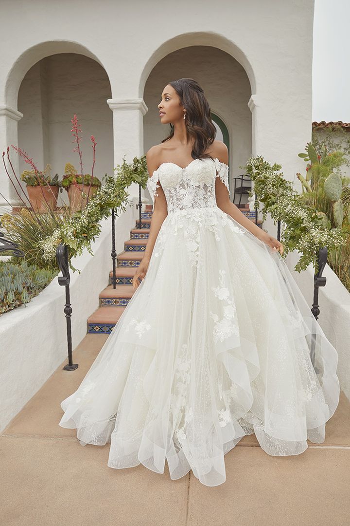 Casablanca Bridal Beloved Wedding Gown BL372 Astley – Unique 